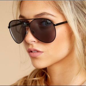 Quay Vivienne Sunglasses